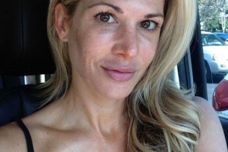 Alexis Bellino without makeup
